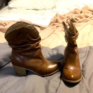 Brown short boots